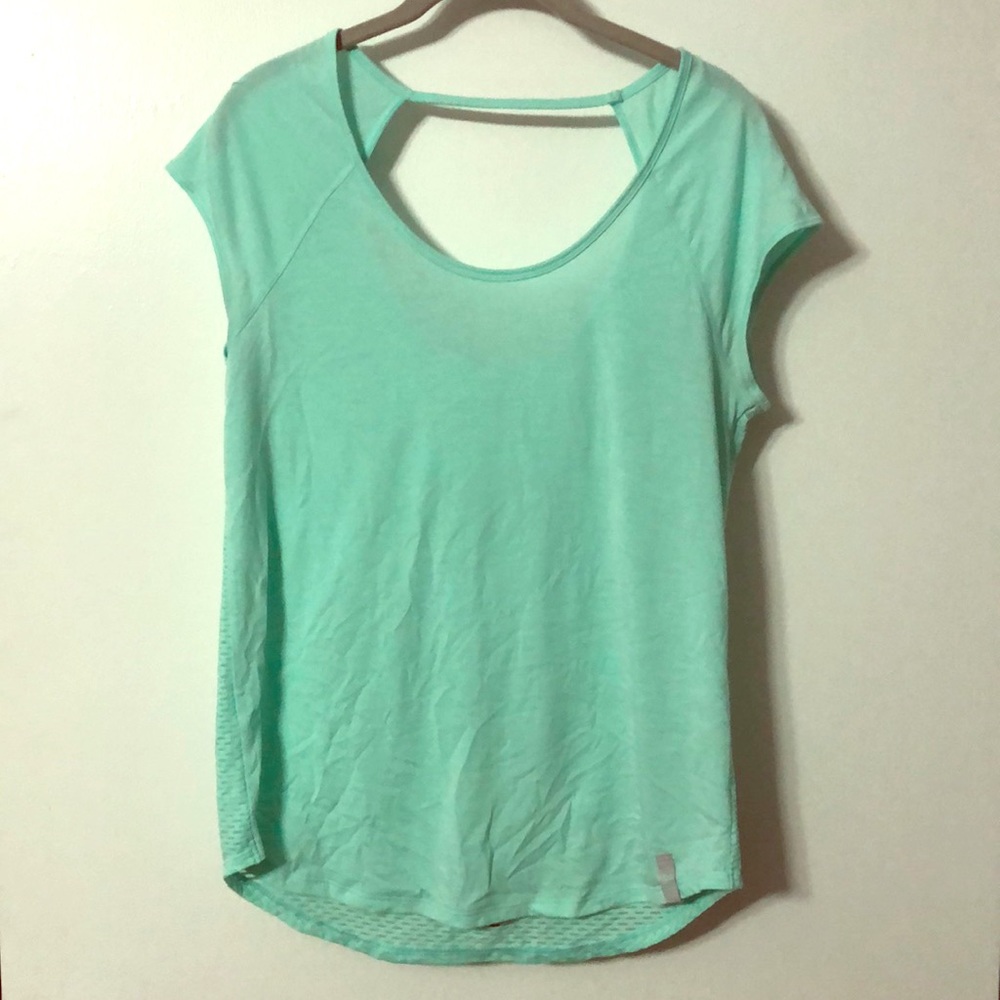Under Armour key hole T shirt
